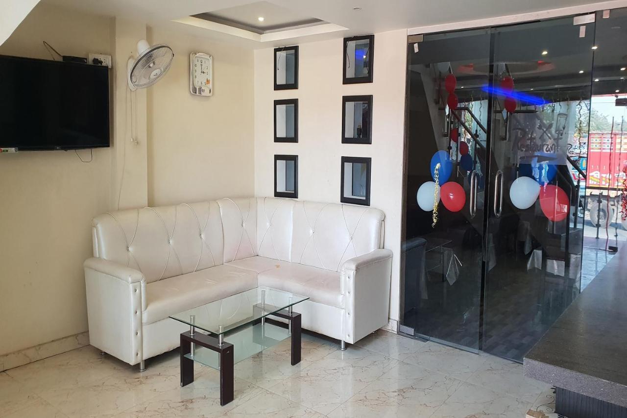 فندق Mirzāpurفي  أو واي أو 27750 باجواتي ريزدنسي المظهر الخارجي الصورة